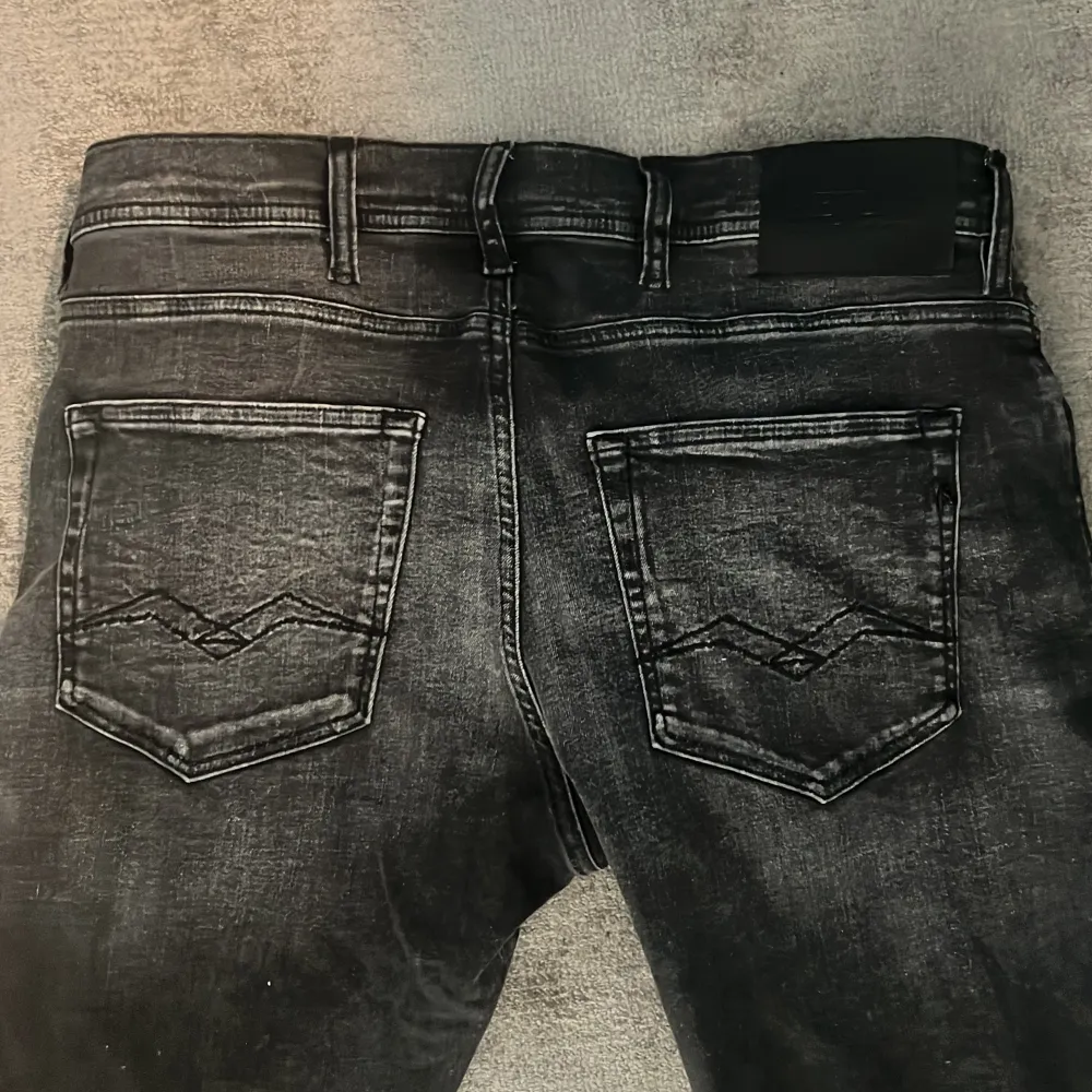 Helt nya replay jeans, be gärna om bilder eller ställ frågor. Jeans & Byxor.