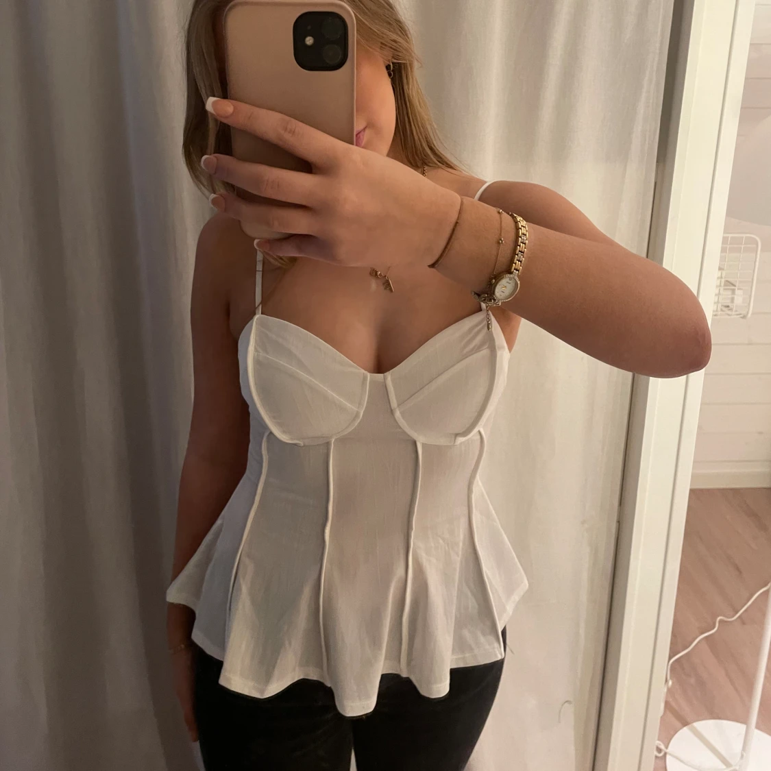 Korsettliknande topp