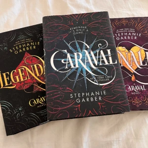 Böcker - Säljer hela caraval bokserien i inbundet format, helt olästa och nytt skick🫶