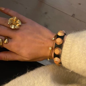 Armband - SUPER snyggt!