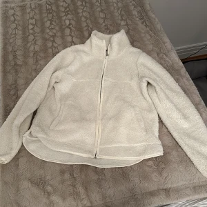Fleece  - Vit fleece från lager 157