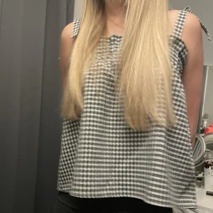 Gulligt linne - Jätte fint linne/topp! 