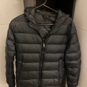 Massimo dutti jacka - En skön höst/vårjacka. Nypris 1499