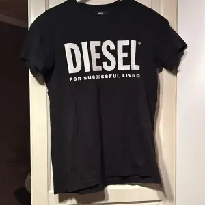 Diesel T-shirt, står ingen storlek men skulle tro xs/s 
