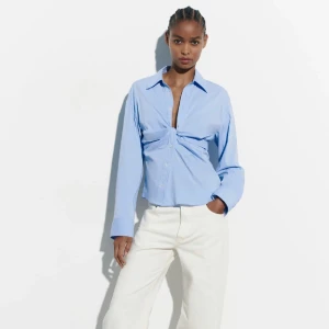 Skjorta från Zara - Så fin skjorta från zara. Nypris 399kr men säljer för 179kr. Pris kan diskuteras om det säljs snabbt 