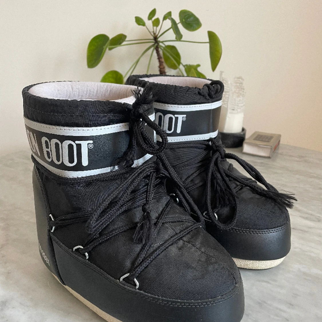 Svarta Moon Boots 36/38