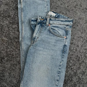 raka jeans  - nya utan prislapp i nytt skick! 