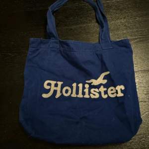 Blå Hollister väska från 2000-talet! 