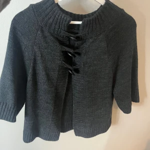 Kofta - Säljer denna så fina koftan🫶🏻