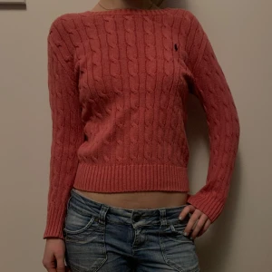 Stickad tröja  - jättenajs stickad tröja från polo. Använd ändats få gånger så den är som ny! Köpte för 1100kr💓