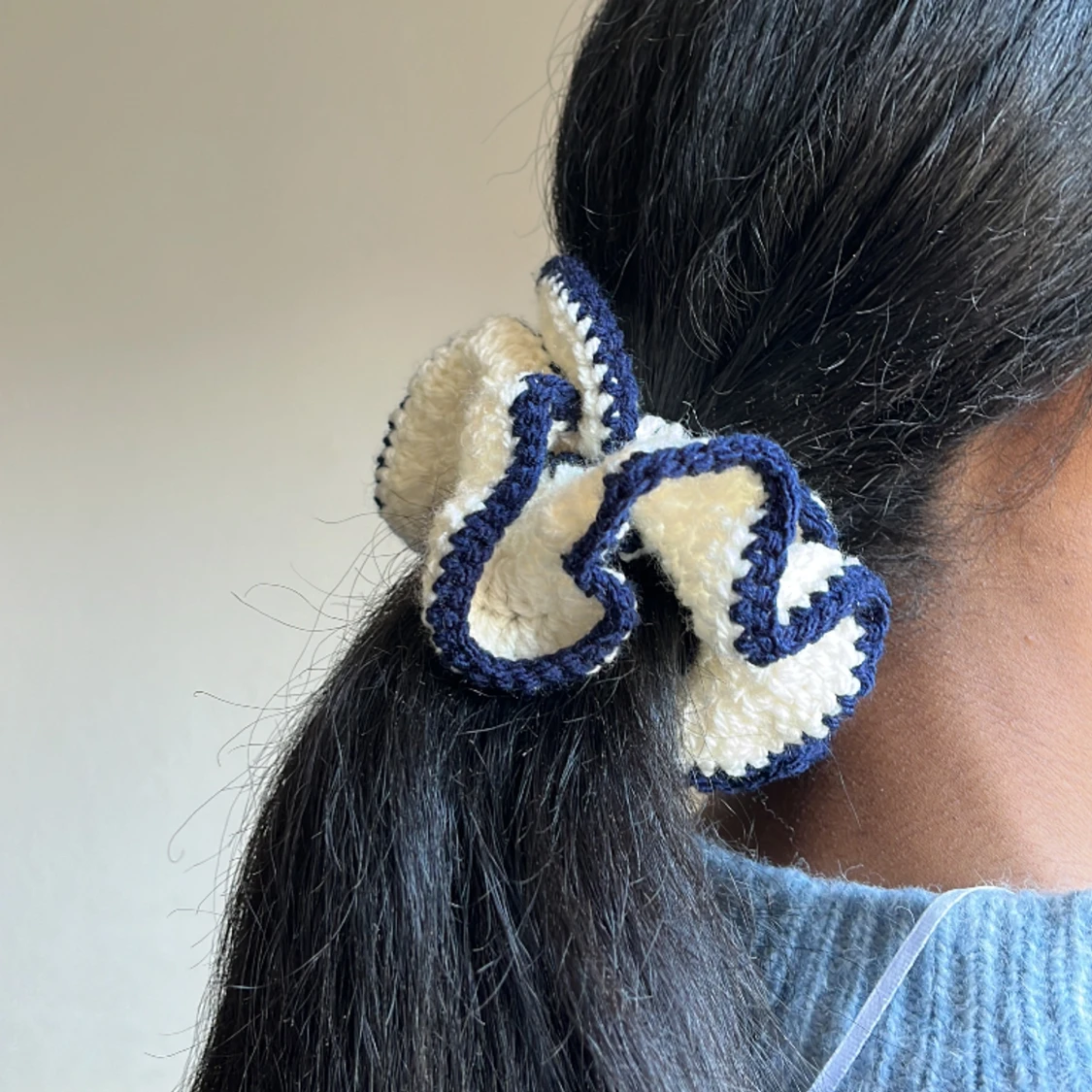 Handgjord scrunchie