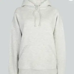 Säljer denna hoodie då den inte kommer till användning längre, fint skick bara blivit lite nopprig❤️