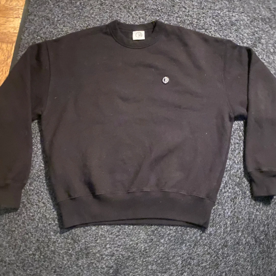 Polar skate crewneck