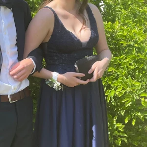 Balklänning  - Fin balklänning med fickor, nypris 2700☺️