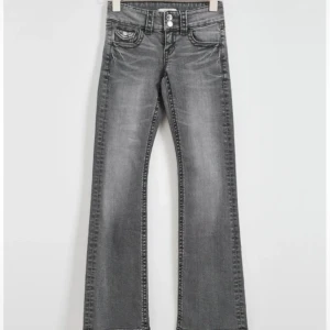 Lågmidjade jeans - Lågmidjade jeans Gina tricot 165/34 i storlek. 200kr helt nya endast testade.
