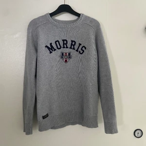 Morris tröja - Stickad Morris tröja i nyskick! Tröja är varsamt använd och i super bra skick. Priset går att diskutera pch byten kan vara intressant. Mvh
