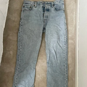 Levis jeans - Levis jeans i stolek 28. 