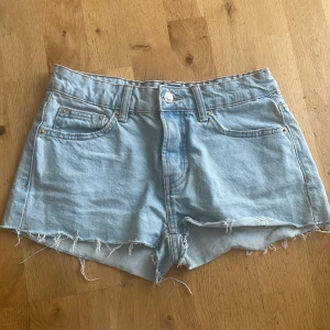 Jeans shorts ifrån lager 157 - Storlek XS