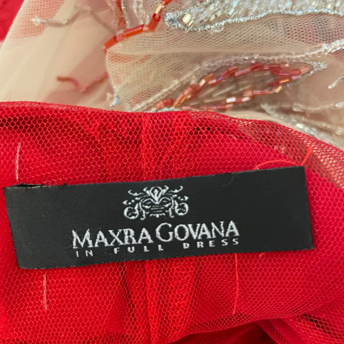 Röd festklänning 500kr - 91