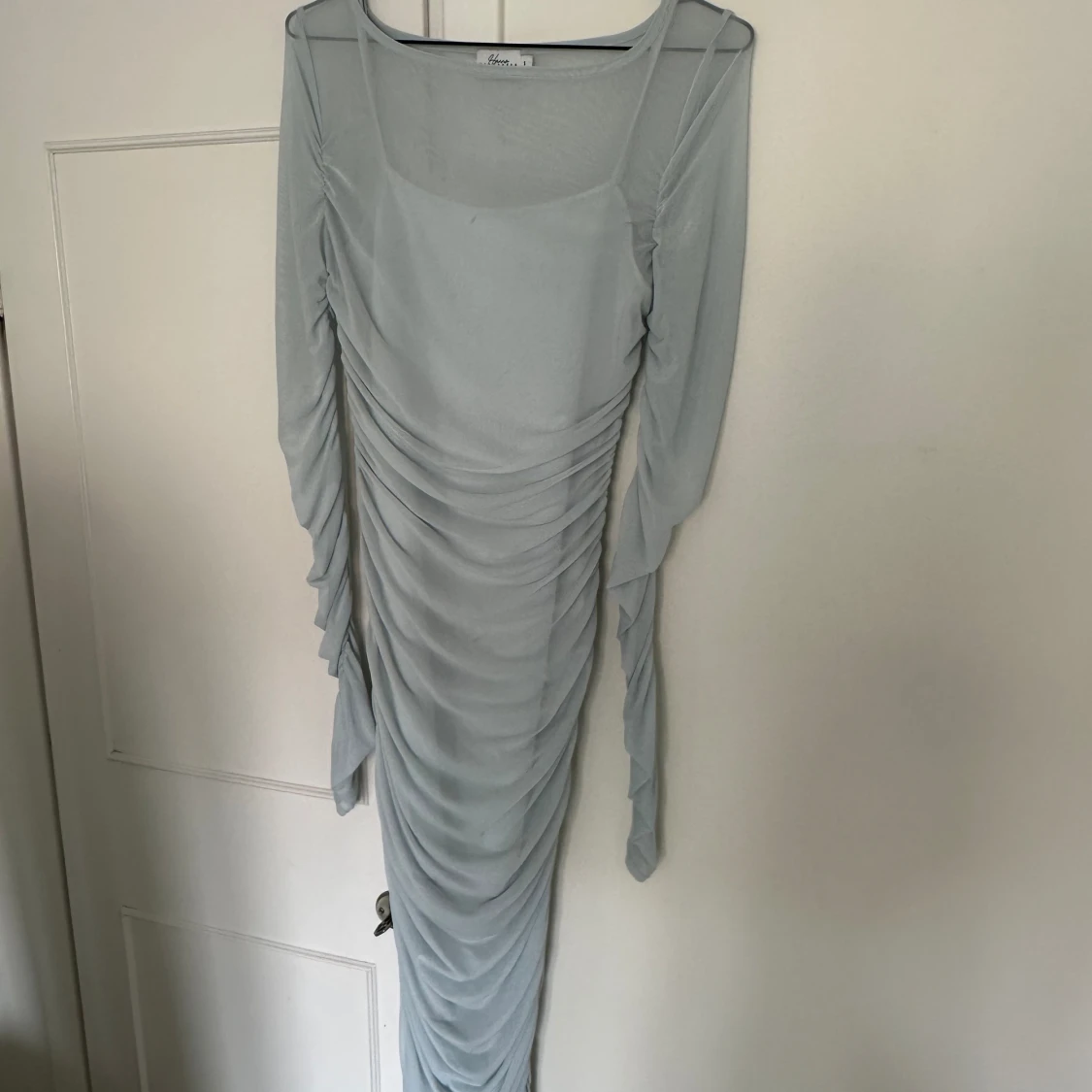 Ljusblå meshklänning - 91