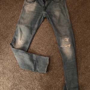 Replay  - Replay jeans (anbass) med slitningar ljus blå strl w32 L34