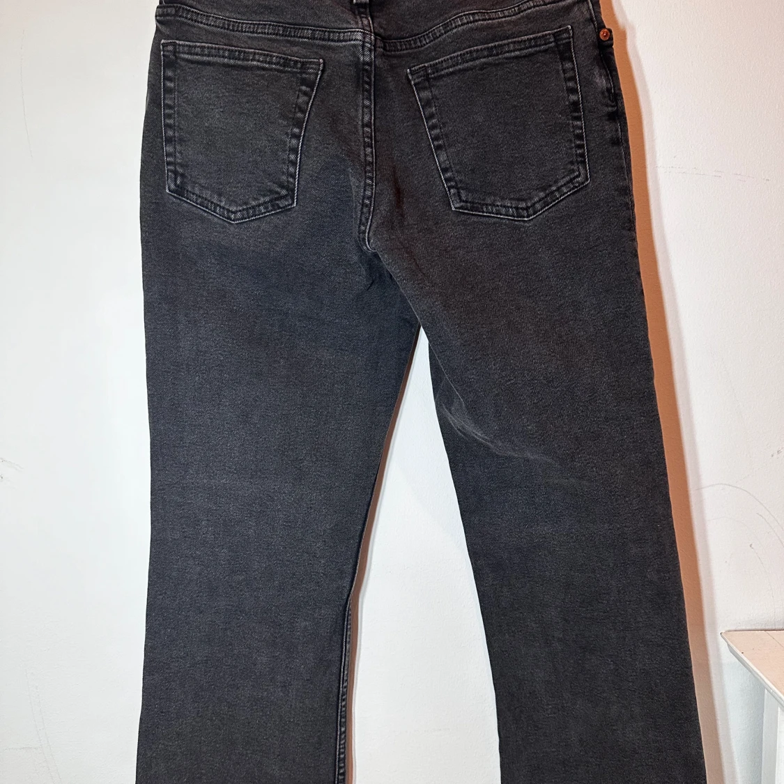 Snygga svarta bootcut jeans - 90
