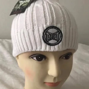 Tapout Mössa  - Fri stlk  Helt ny 