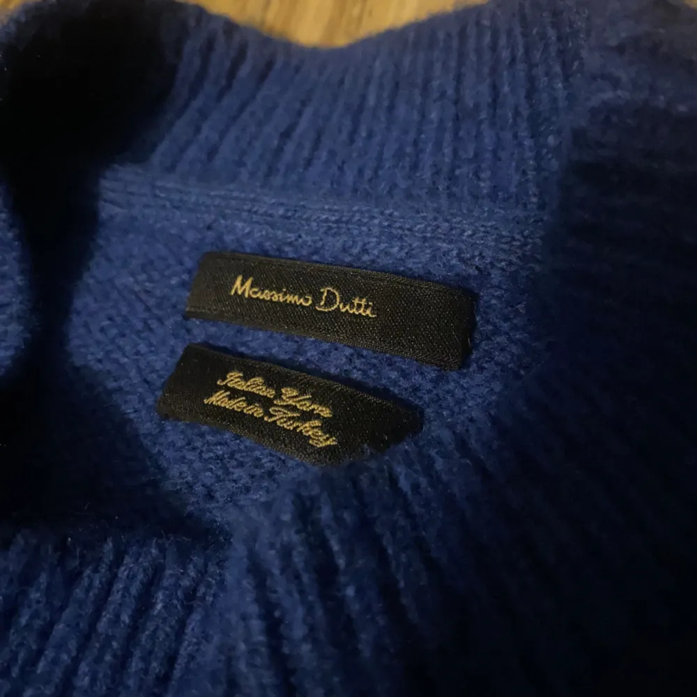 Skick 9/10, använd ett fåtal gånger. Inget slitage eller liknande, nypris 1000kr. Hör gärna av dig vid frågor eller funderingar😁. Neuleet.