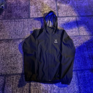 Haglöfs vindjacka - Haglöfs vind/regnjacka. Storlek XS. Proof-material. Bra skick. Priset kan diskuteras 