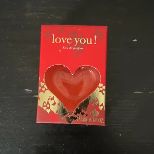 Parfym  - Aldrig Andvänd❤️ Säljs pga jag har många parfymer
