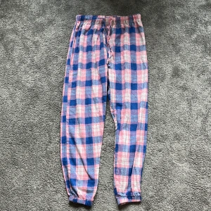 Mjukisbyxor  - Jättefina pyjamas/mjukisbyxor
