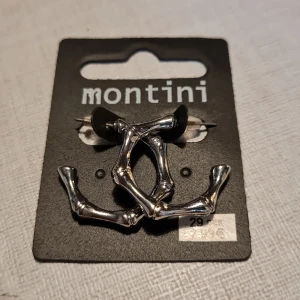 Örhängen  - Helt nya med prislappen kvar. 