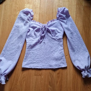 Pastell lila tröja - Fint skick Passar s-m