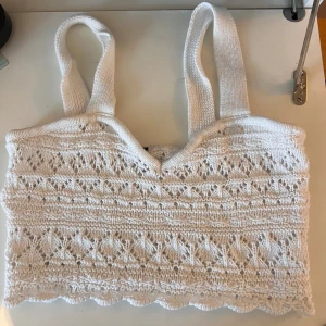 HM Linne  - det finns inte storlek lappen kvar , jag har tagit bort den 😊