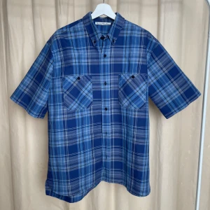 Acne skjorta - Acne skjorta. Bara ett test.