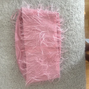 bandeau topp - fin topp från gina tricot. säljer då den är på tok för liten för mig💕xs men skulle nog mer säga xxs beroende på byst