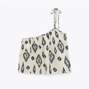 Zara topp - Topp från Zara som inte kommer till användning💗💗