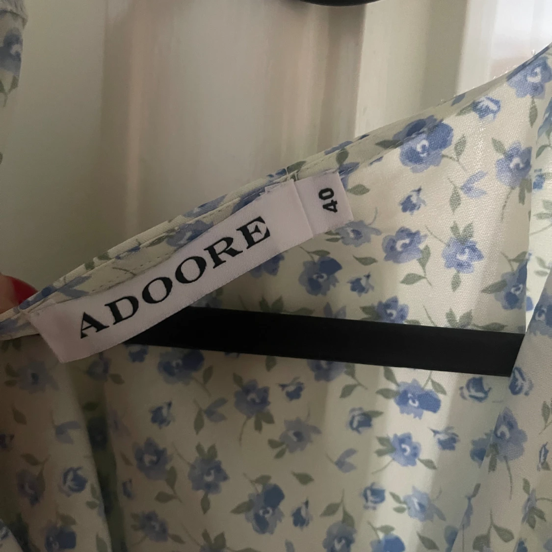 Adoore klänning blå/blommog - 91