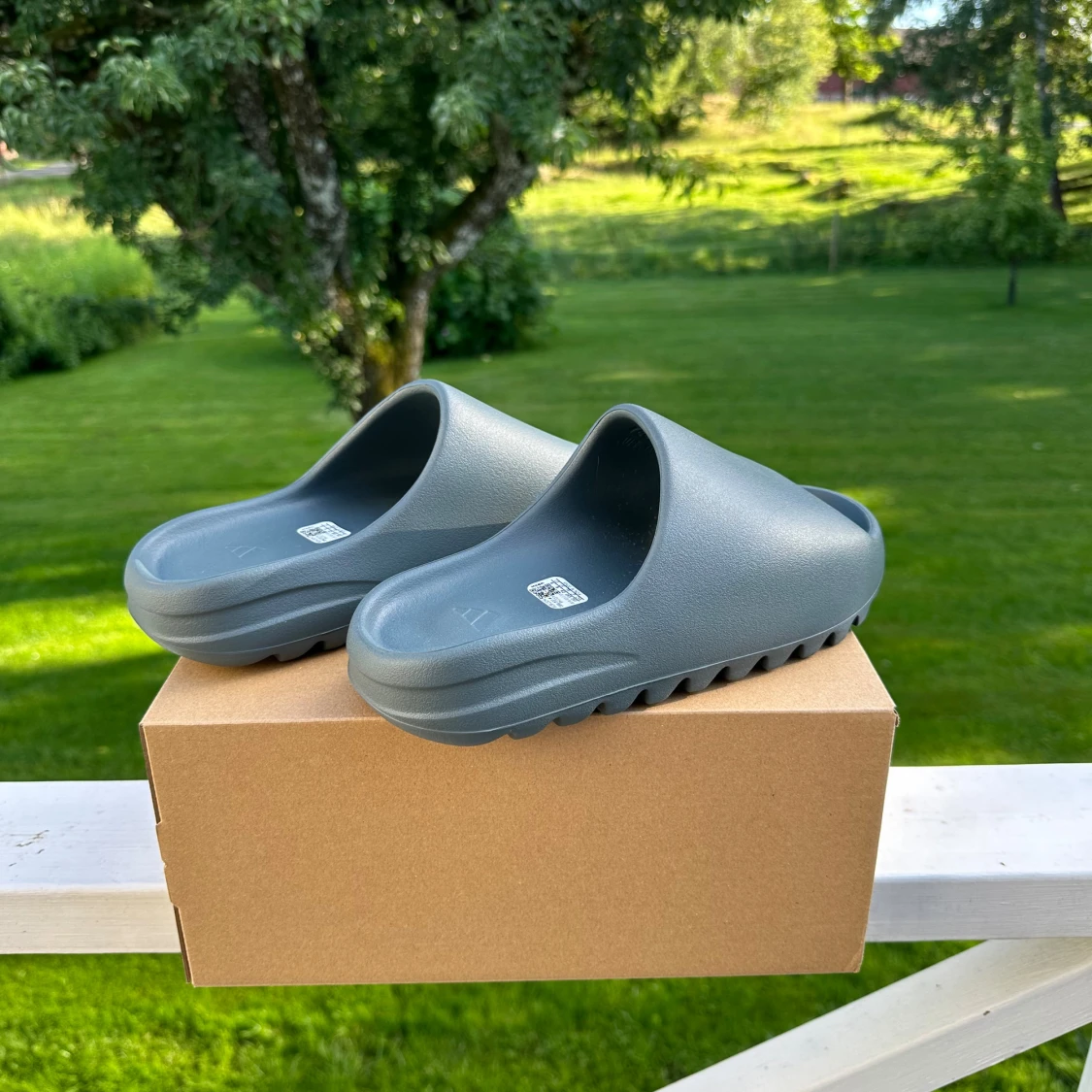 Yeezy Slide Slate Marine - 90