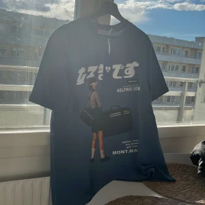 Oanvänd Aelfric Eden T-shirt - Oanvänd oversize Graphic T-shirt  Nypris 330