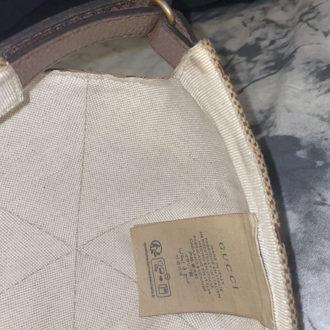 Till salu Gucci keps - 90