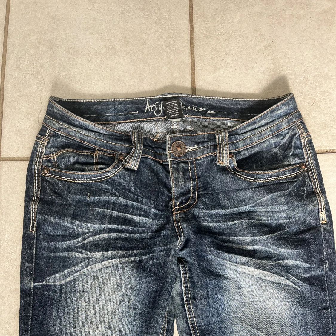 Bootcut jeans & low waisted  - 91