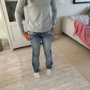 Fin tröja! - Fin tröja med mönster💕 använd fåtal gånger med väldigt fint skick!