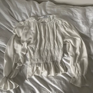 NAKD Blus - Helt ny Nakd blus.   Supersnygg och trendig!