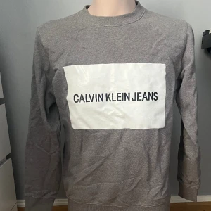 Calvin Klein sweatshirt - Aldrig använd! 