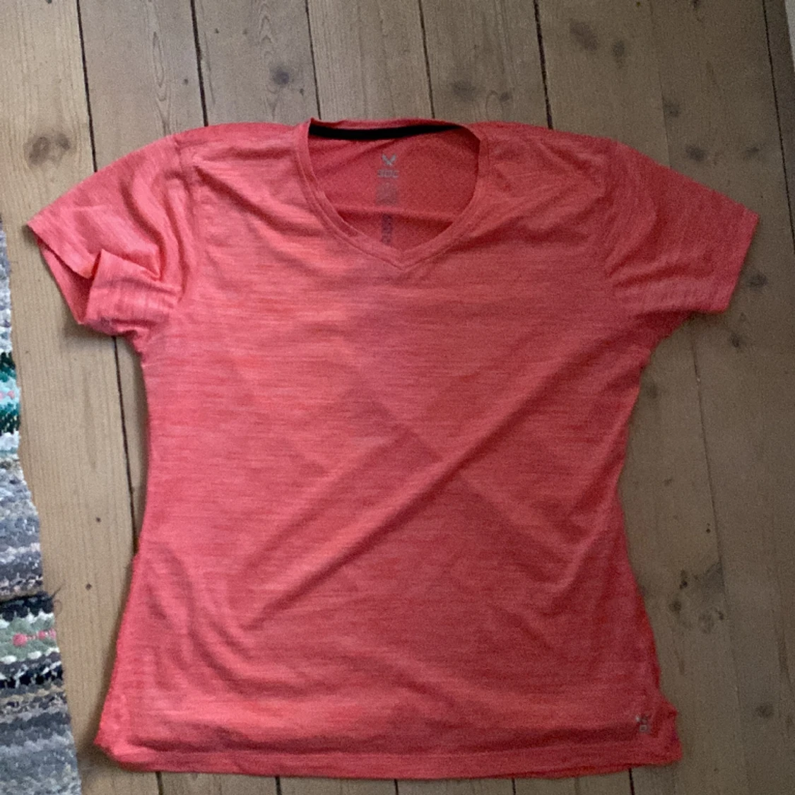 Rosa tränings t-shirt