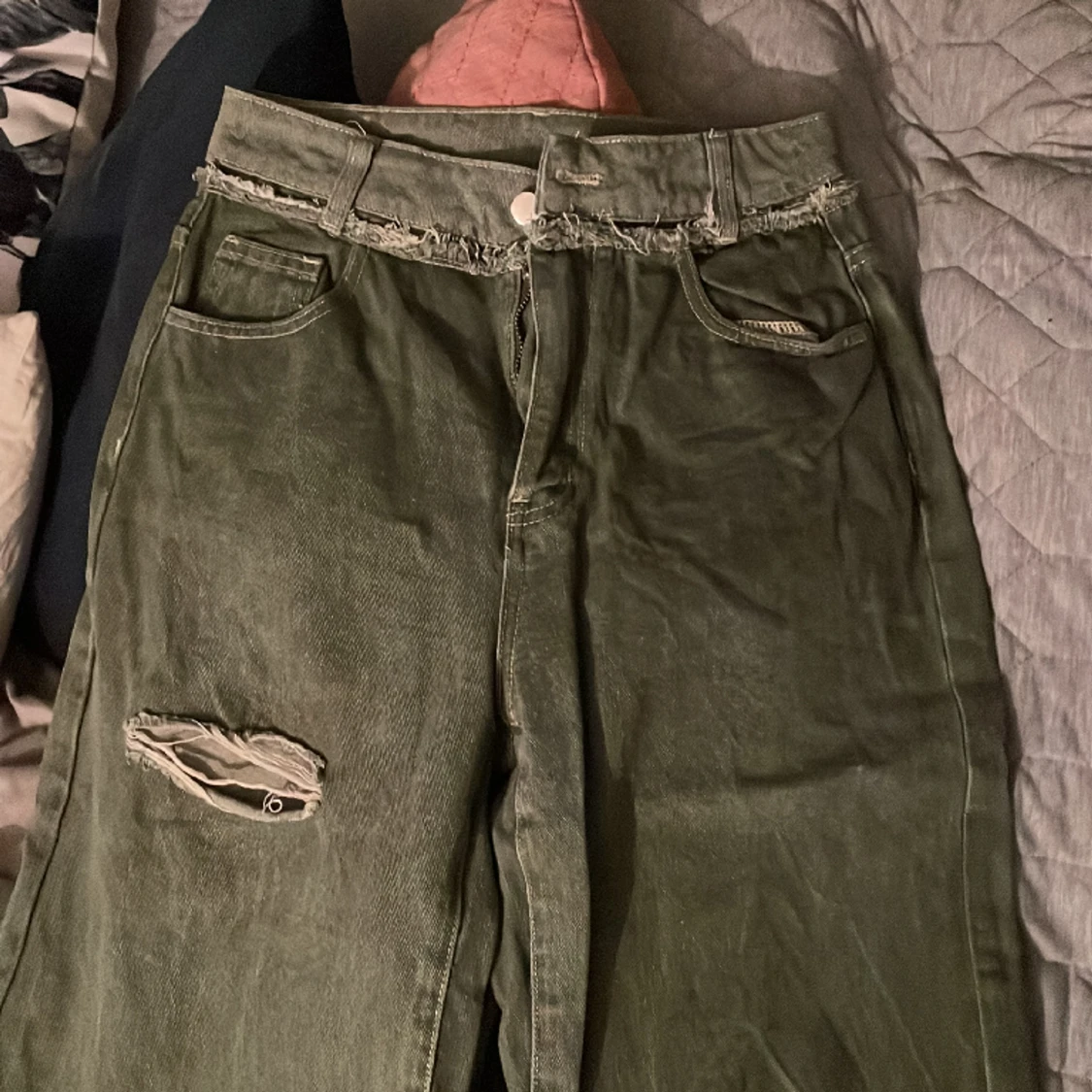 Gröna byxor  - 90