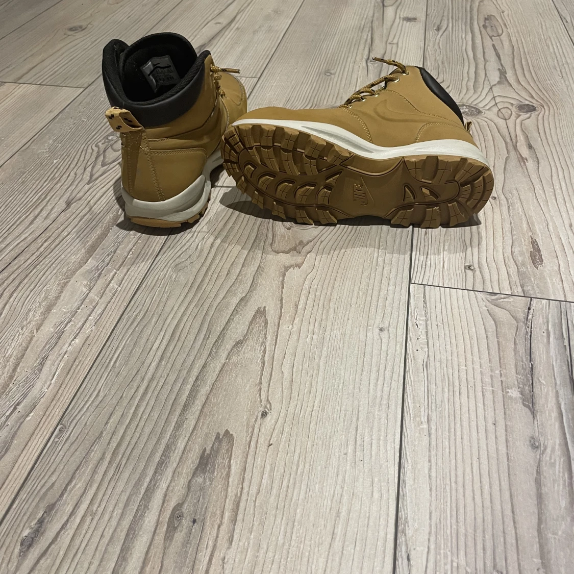 Nike vinterkängor - 90
