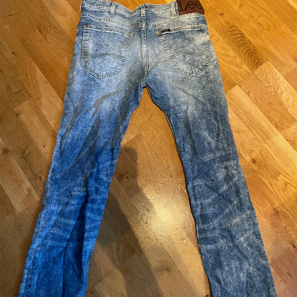 Skicka 9/10, sköna jeans som passar allt . Jeans & Byxor.