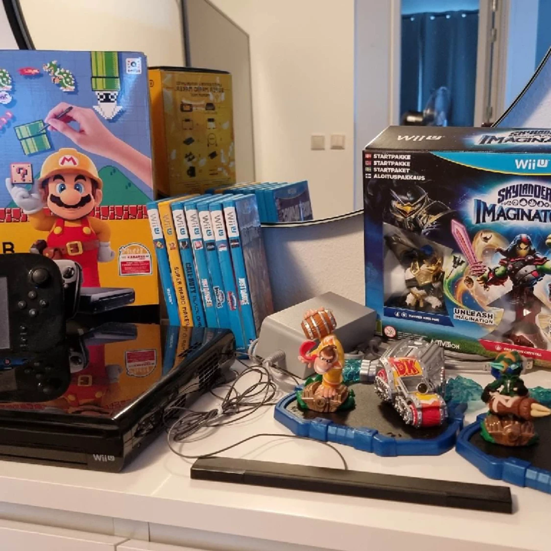 NINTENDO WII U KONSOL + SPEL 